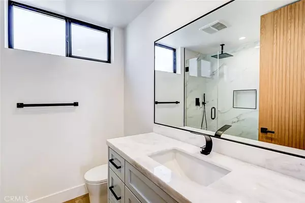 Redondo Beach, CA 90278,2604 Grant Avenue #B