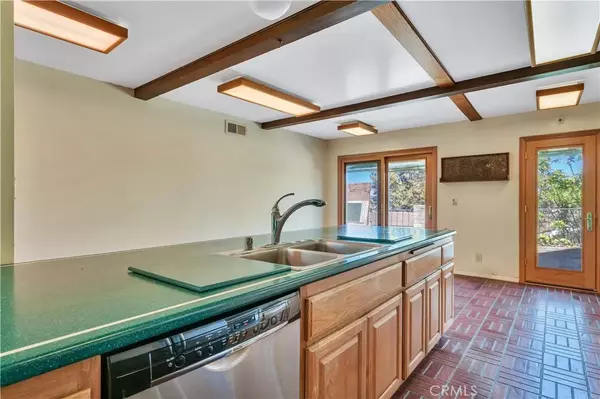 Rolling Hills Estates, CA 90274,5118 Willow Wood Road