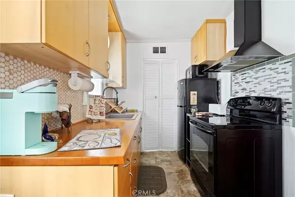 Long Beach, CA 90803,206 Glendora Avenue