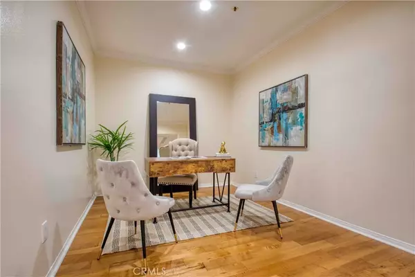 Los Angeles, CA 90049,12011 Goshen Avenue #203