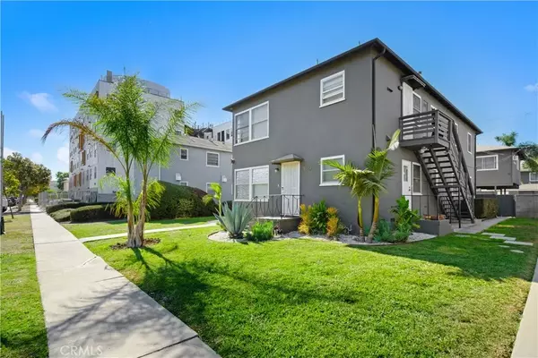 Los Angeles, CA 90045,8819 Reading