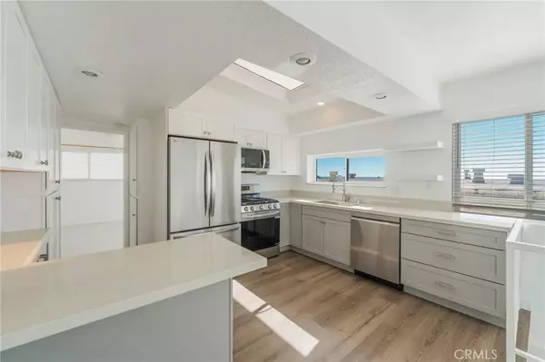 656 Manhattan Beach Boulevard, Manhattan Beach, CA 90266