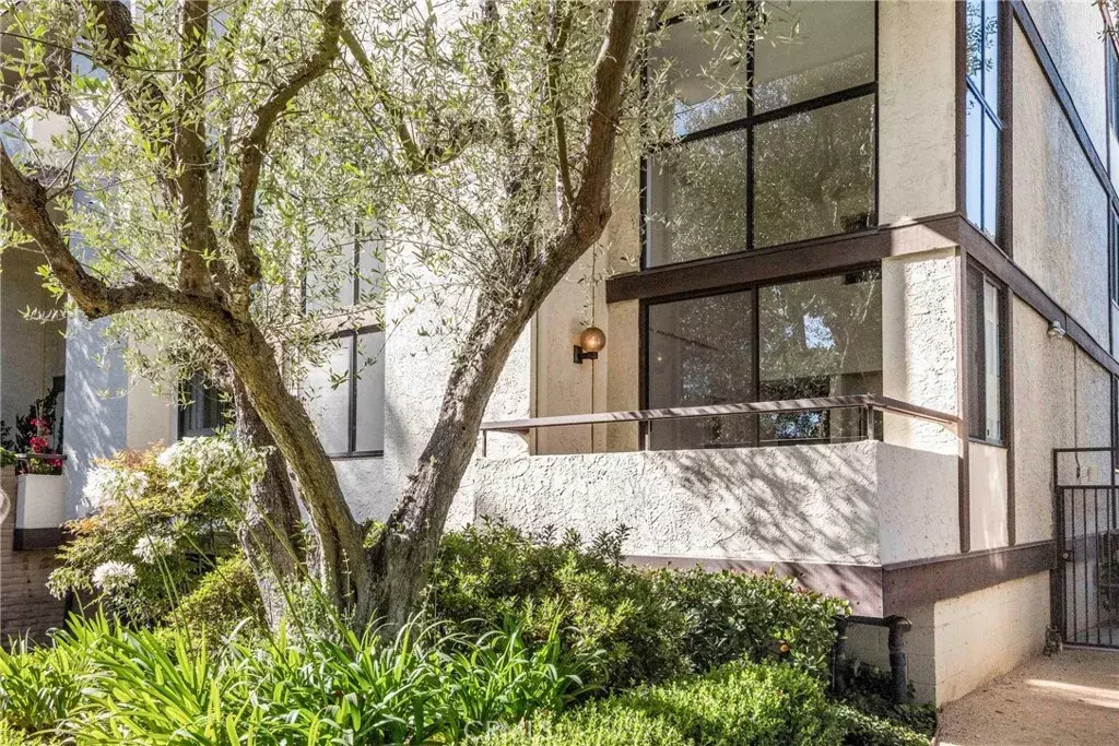 Rancho Palos Verdes, CA 90275,5987 Peacock Ridge Rd #122