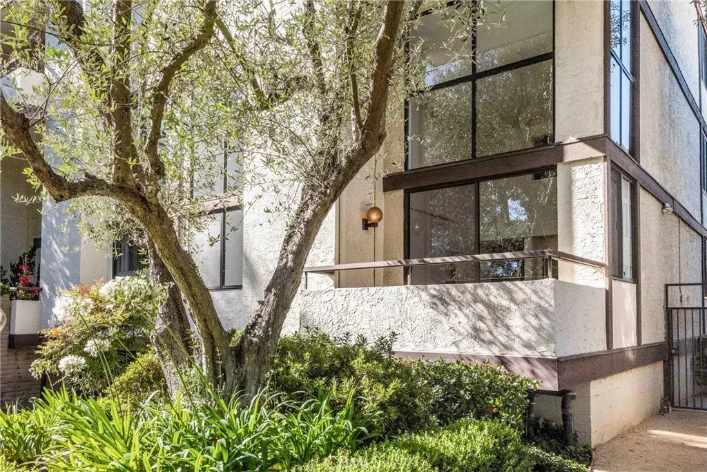 Rancho Palos Verdes, CA 90275,5987 Peacock Ridge Rd #122