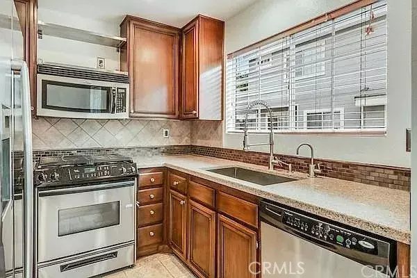 Torrance, CA 90503,2800 Plaza Del Amo #76