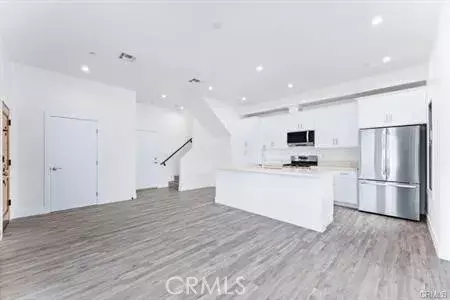 Long Beach, CA 90803,51 Kennebec Avenue