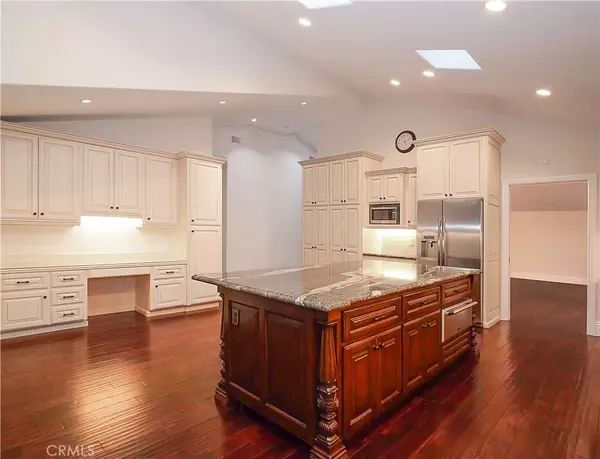 Rolling Hills Estates, CA 90274,32 Silver Spring