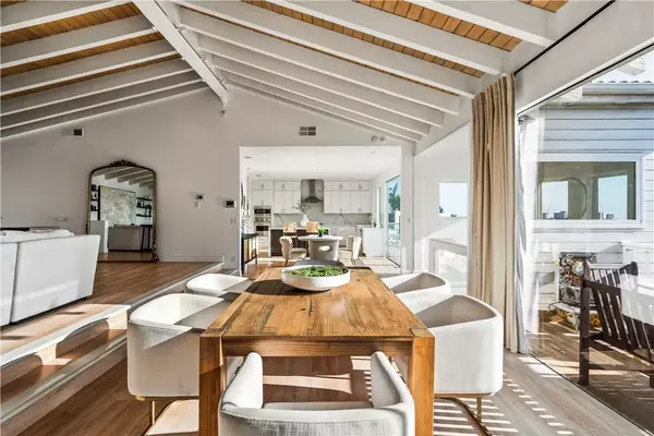 2019 Sunset Plaza Drive, Los Angeles, CA 90069