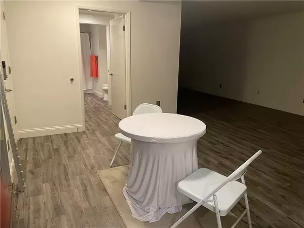 Torrance, CA 90505,23033 Maple