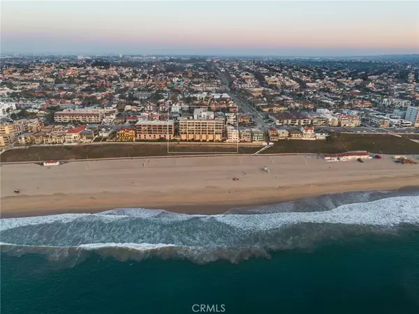 Redondo Beach, CA 90277,727 Esplanade #302