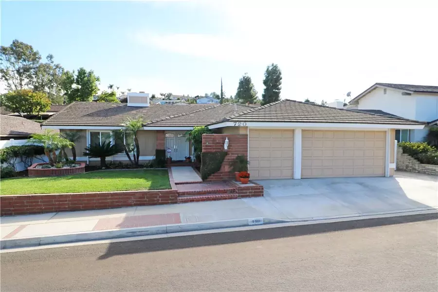 720 W Wedgewood Lane, La Habra, CA 90631