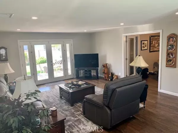Anaheim, CA 92806,535 S Peregrine Street