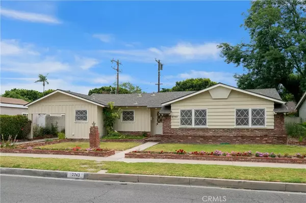 2743 N Olive Lane, Santa Ana, CA 92706