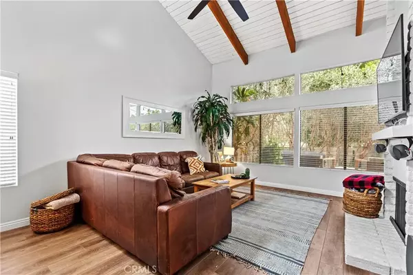 Santa Ana, CA 92705,2604 North Tustin Avenue #F