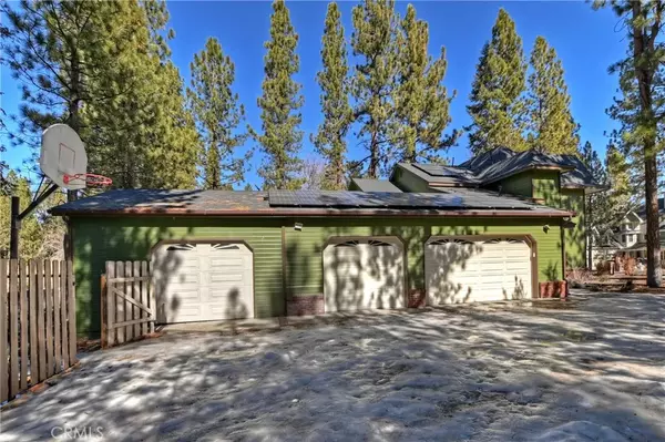 Big Bear Lake, CA 92315,746 Snowbird Court