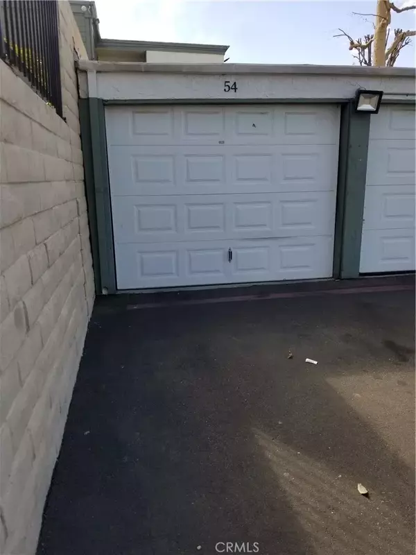 Santa Ana, CA 92703,639 N Bristol Street #54