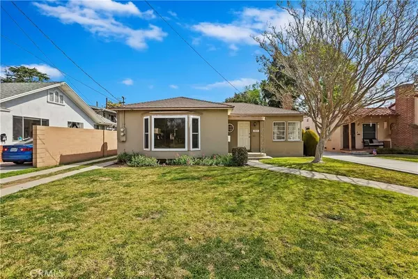1805 N Ross Street, Santa Ana, CA 92706