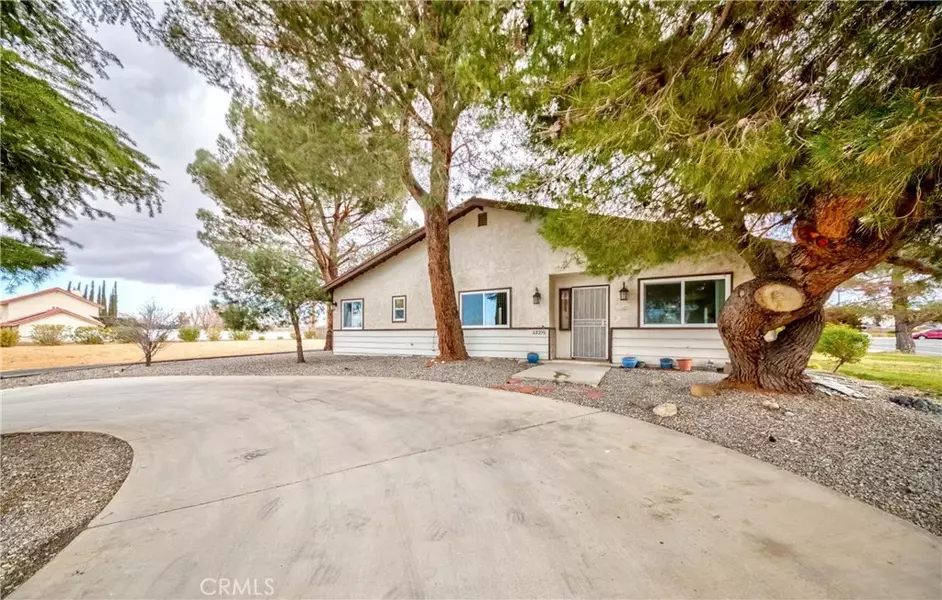 12275 Yorkshire Drive, Apple Valley, CA 92308