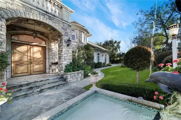 North Tustin, CA 92705,1732 Lemon Heights Drive