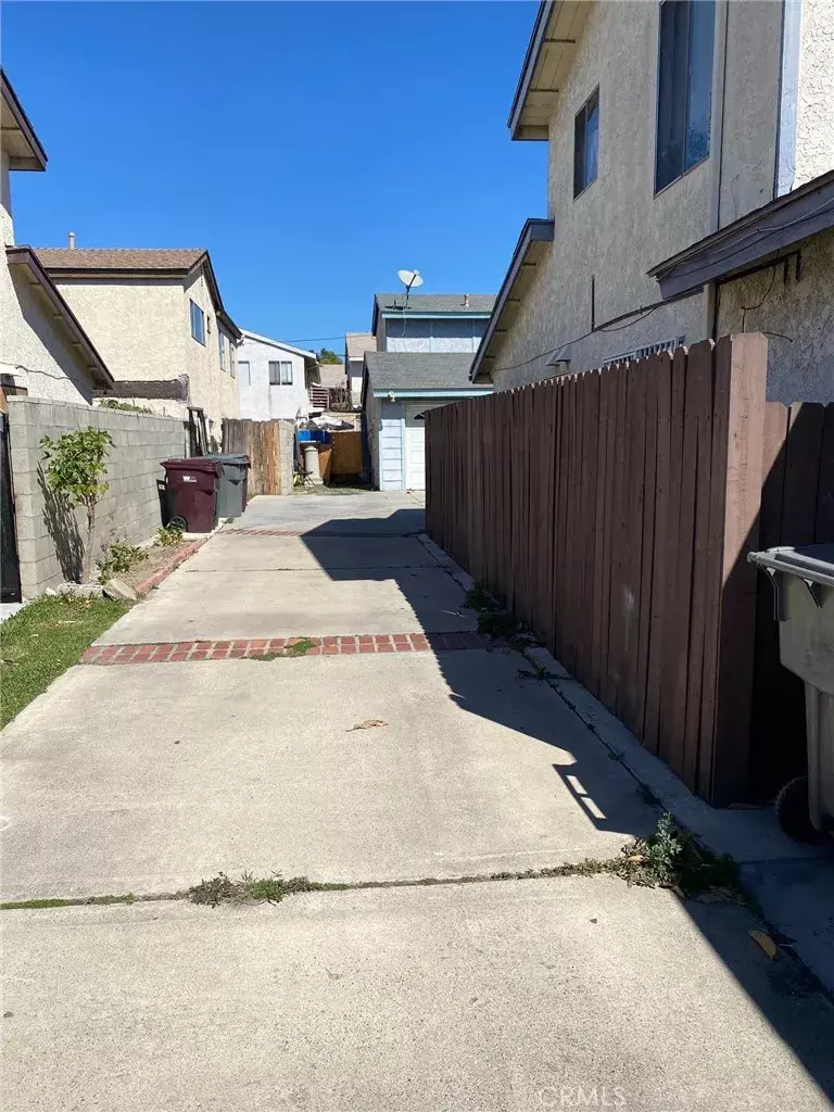 Santa Ana, CA 92703,5123 W 7th Street