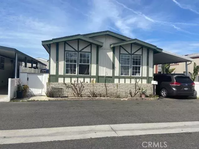 Stanton, CA 90680,8681 Katella #838