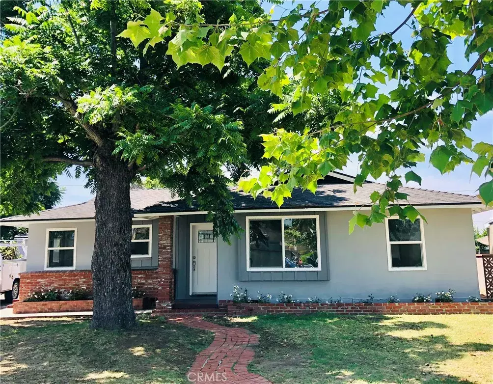 Downey, CA 90240,9109 Eglise Avenue