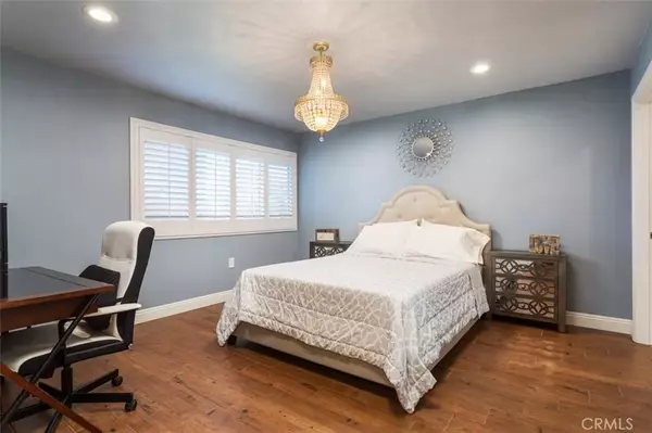 Costa Mesa, CA 92626,955 Paularino Avenue