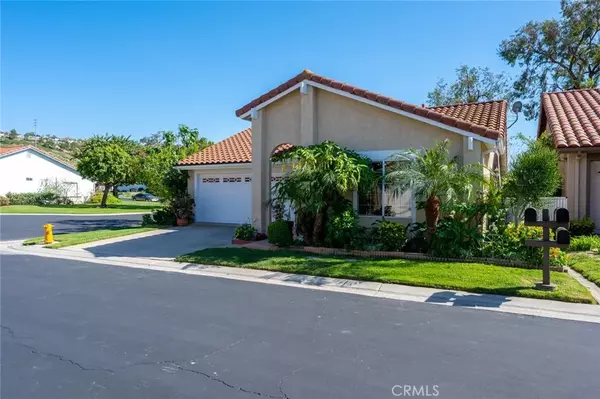Mission Viejo, CA 92692,23875 Villena
