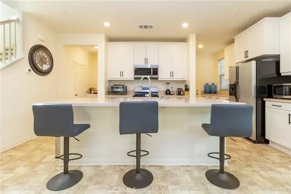 Ontario, CA 91762,5564 VALENCIA Drive