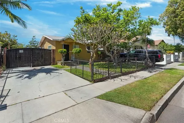 Santa Ana, CA 92707,2046 Evergreen Street
