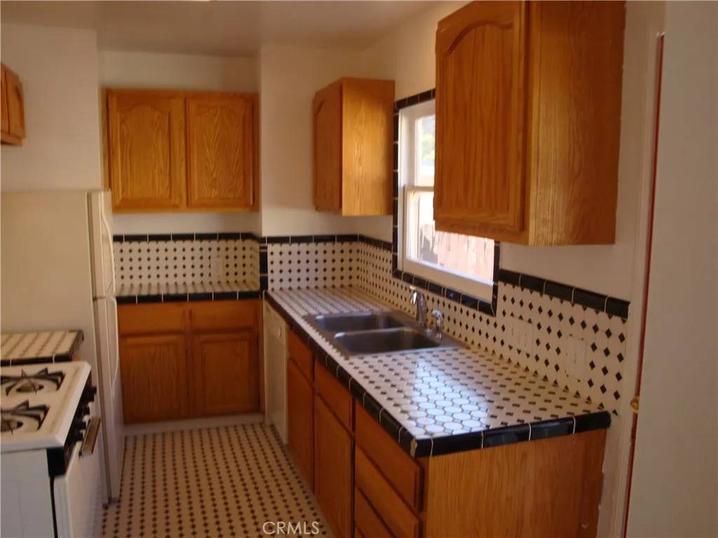 Long Beach, CA 90806,1947 Daisy Avenue