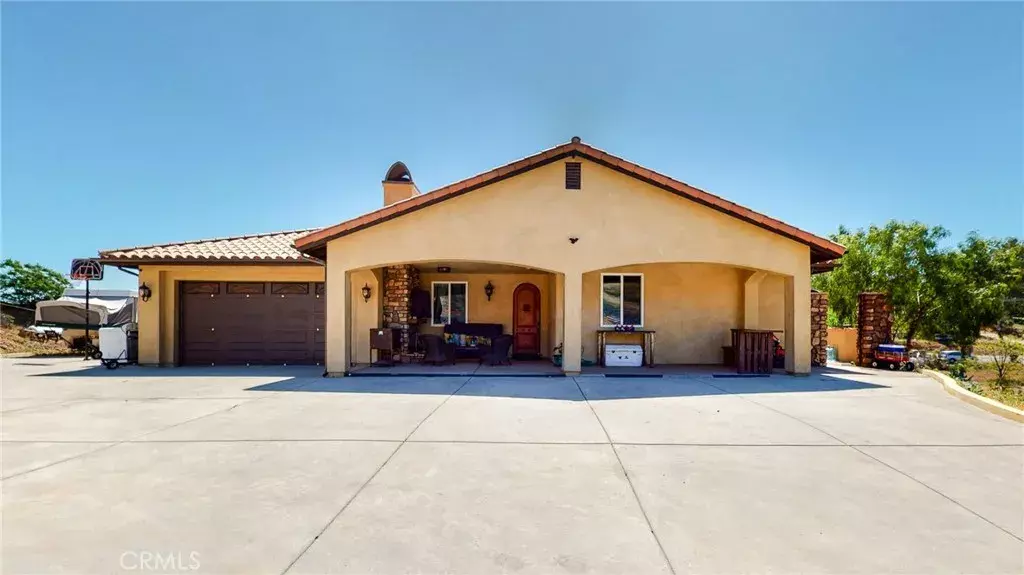 20320 Mountain Avenue, Perris, CA 92570