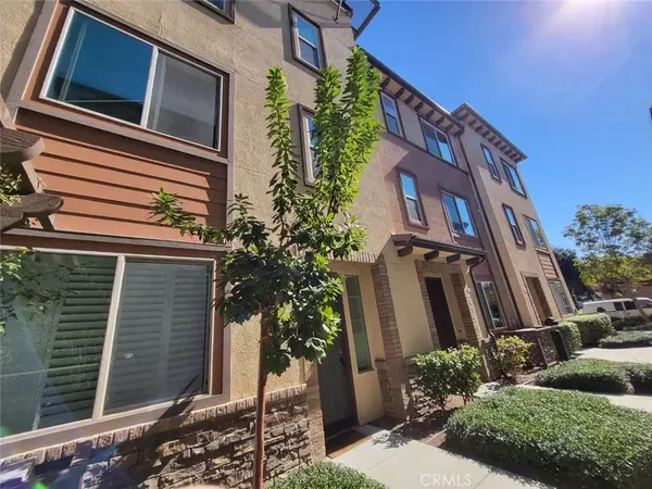 Fullerton, CA 92833,1371 Groveside Way