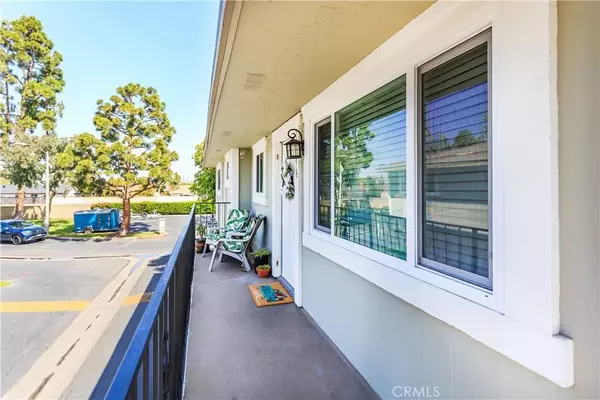 Huntington Beach, CA 92649,16398 Calle Castor Circle #88