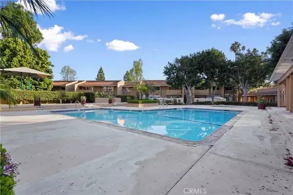 1001 W Macarthur Boulevard #98, Santa Ana, CA 92707