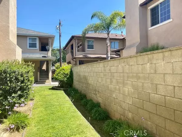 Signal Hill, CA 90755,3266 California Avenue