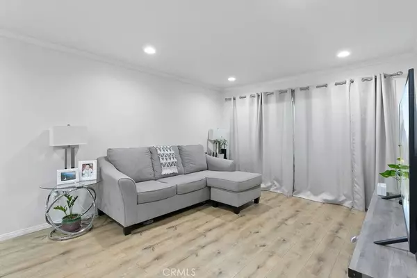 Santa Ana, CA 92707,1101 W Macarthur Boulevard #183