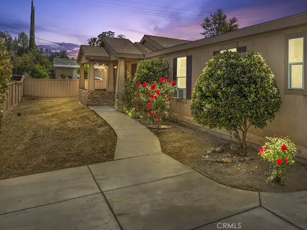 318 Townsend Street, Lake Elsinore, CA 92530