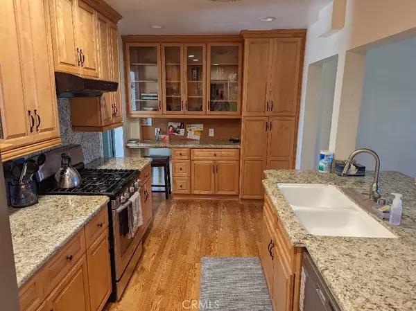 Brea, CA 92821,610 S Orange Avenue