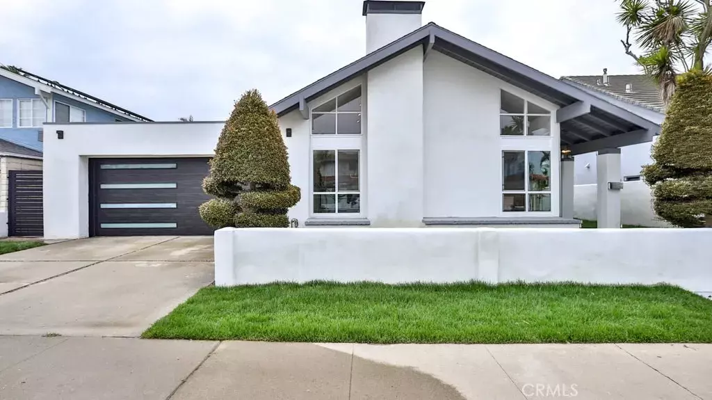 17192 Courtney Lane, Huntington Beach, CA 92649