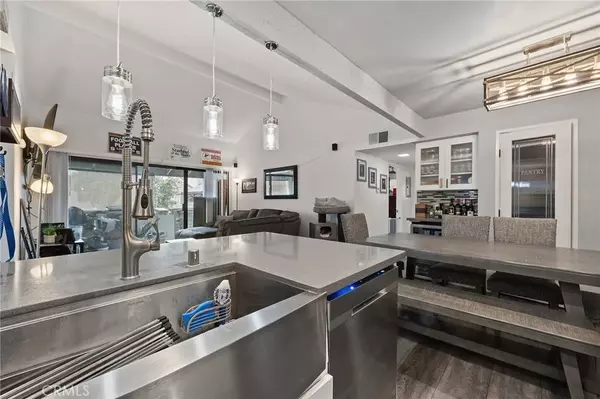 Pomona, CA 91766,8 Country Mile Road