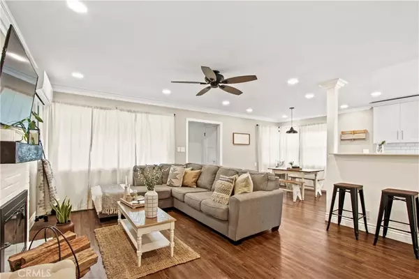 Lakewood, CA 90712,5932 Oliva Avenue