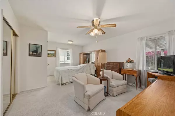 Fullerton, CA 92833,1406 W Roberta Avenue