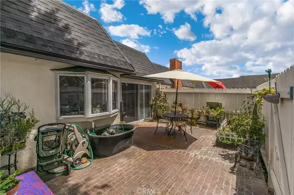 Fullerton, CA 92831,1350 Victoria Drive #42