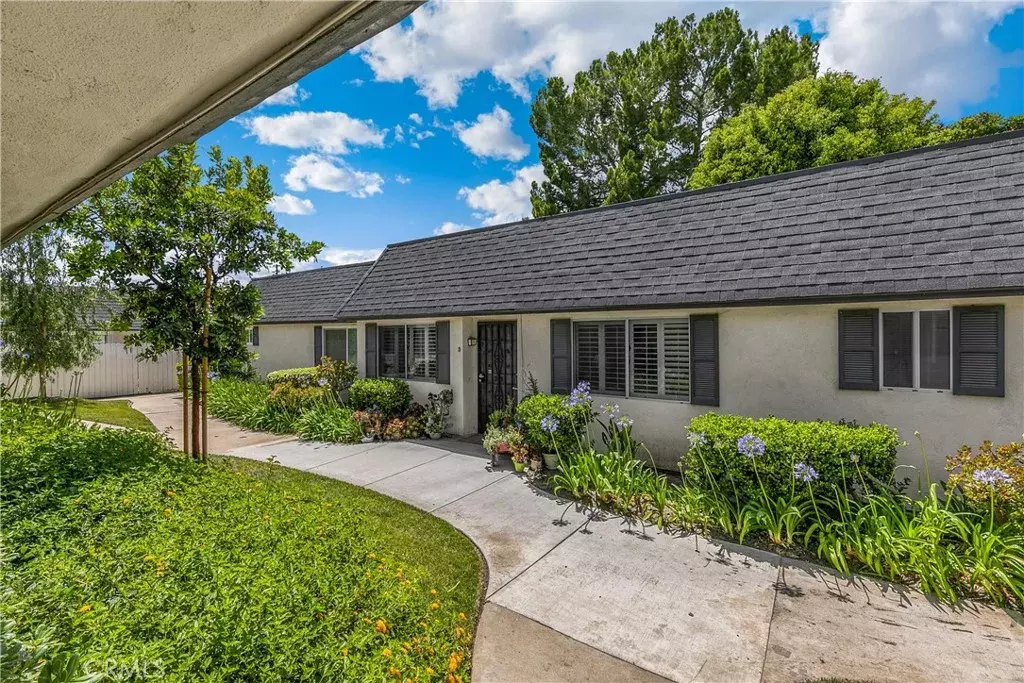 Fullerton, CA 92831,1350 Victoria Drive #42