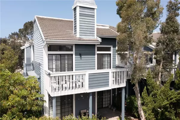 20362 Bridgeside Ln #204, Huntington Beach, CA 92646