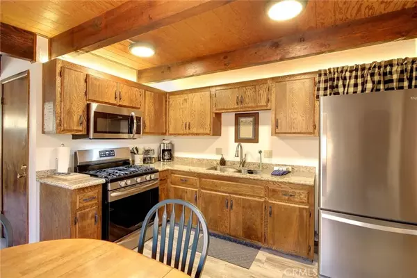 Big Bear, CA 92386,484 Los Angeles Avenue