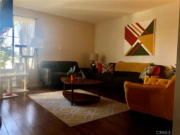 Anaheim, CA 92805,125 W South Street #216