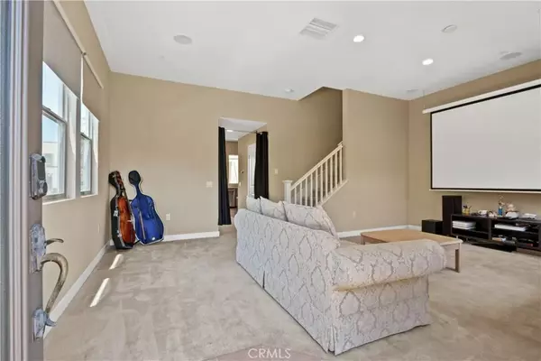 Santa Ana, CA 92701,627 N Garfield Street