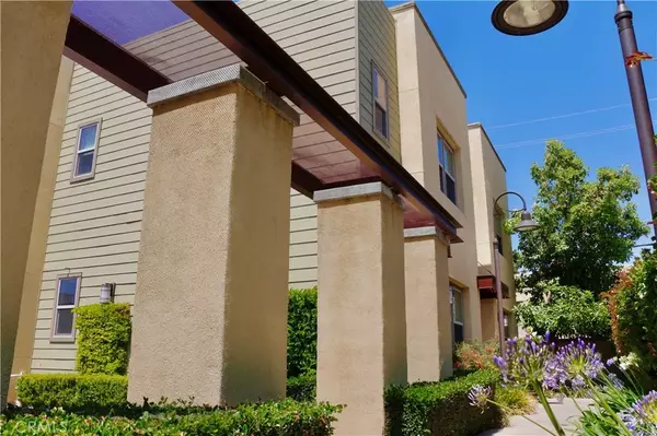 Santa Ana, CA 92701,627 N Garfield Street